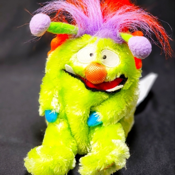 Gemmy Monster Maniacs Animated Plush Madge Green Sings Works Great - Picture 8 of 9